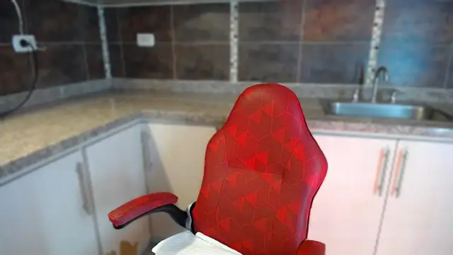 Snapshot of anna_alvarez chatting on October 27, 2025, 12:28 pm anna alvarez online show from October 27, 2025, 12:28 pm