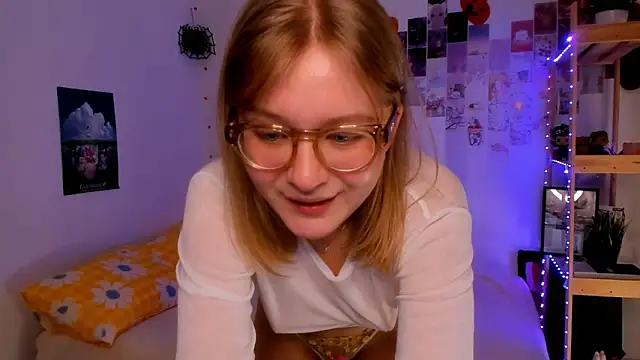 Snapshot of leazy_peazy chatting on November 28, 2025, 7:08 am leazy peazy online show from November 28, 2025, 7:08 am