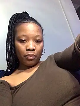 Snapshot of SZA_Doja chatting on November 10, 2025, 5:40 pm SZA Doja online show from November 10, 2025, 5:40 pm