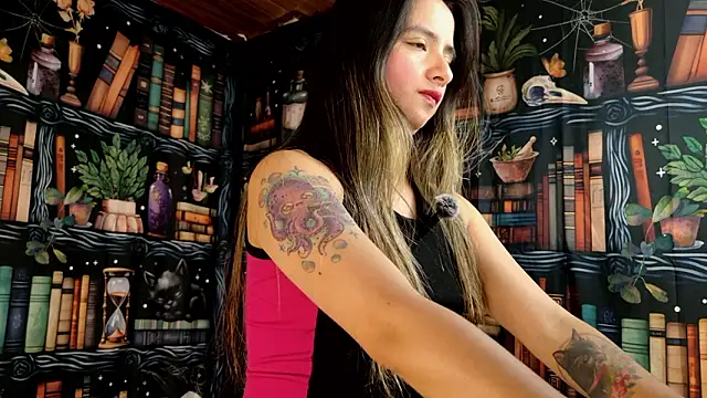 julietta   jackson online show from February 4, 2026, 8:48 pm