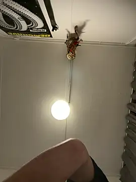 wolfwhite95 online show from November 20, 2025, 7:36 pm