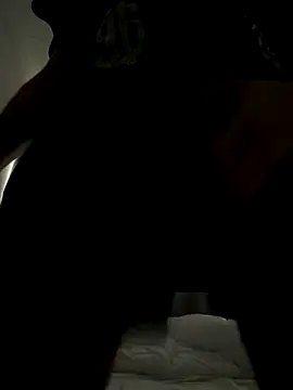 wolfwhite95 online show from November 11, 2025, 1:39 pm