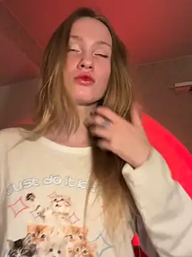 Snapshot of saint_cat25 chatting on March 3, 2026, 6:59 pm saint cat25 online show from March 3, 2026, 6:59 pm