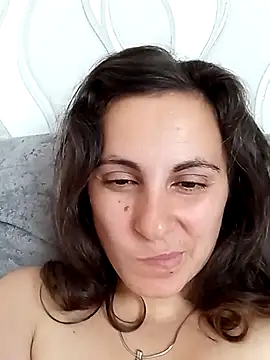 Snapshot of ShelaDiass chatting on October 15, 2025, 3:38 am ShelaDiass online show from October 15, 2025, 3:38 am