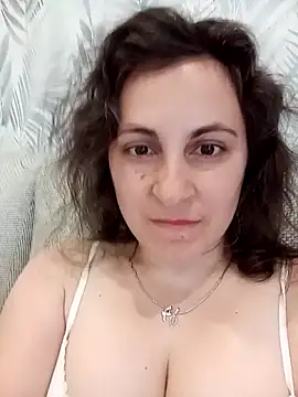 Snapshot of ShelaDiass chatting on May 2, 2026, 4:07 am ShelaDiass online show from May 2, 2026, 4:07 am