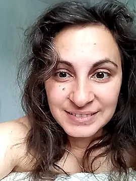 Snapshot of ShelaDiass chatting on October 10, 2025, 5:41 am ShelaDiass online show from October 10, 2025, 5:41 am