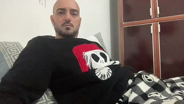 alessandromori91 online show from December 22, 2025, 10:15 am