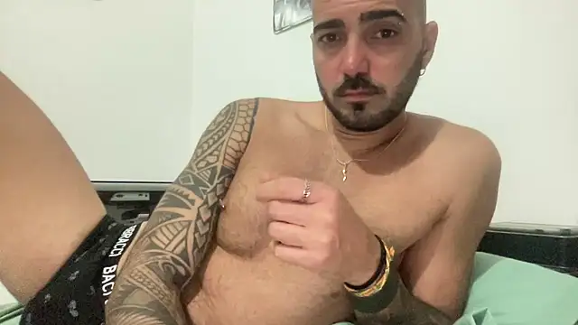 Snapshot of alessandromori91 chatting on September 19, 2025, 8:24 pm alessandromori91 online show from September 19, 2025, 8:24 pm