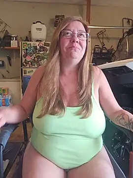 MsShelby40 online show from July 26, 2026, 7:21 pm
