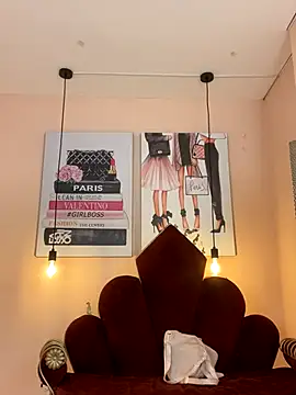 Violetta Suky online show from December 5, 2025, 1:21 pm