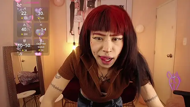 Violetta Suky online show from November 18, 2025, 2:42 pm