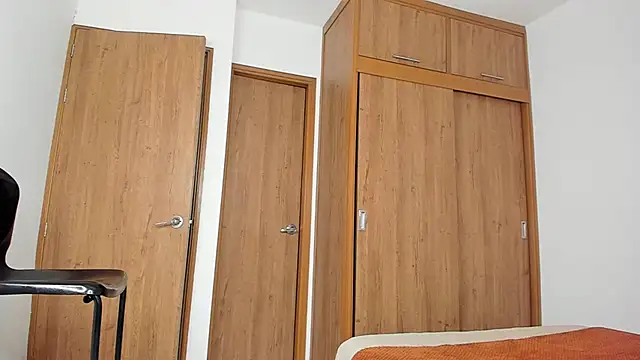 Snapshot of smit_hot_sr chatting on November 25, 2025, 1:28 am smit hot sr online show from November 25, 2025, 1:28 am