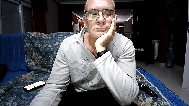 Snapshot of maduroguapo chatting on March 20, 2026, 6:53 pm maduroguapo online show from March 20, 2026, 6:53 pm