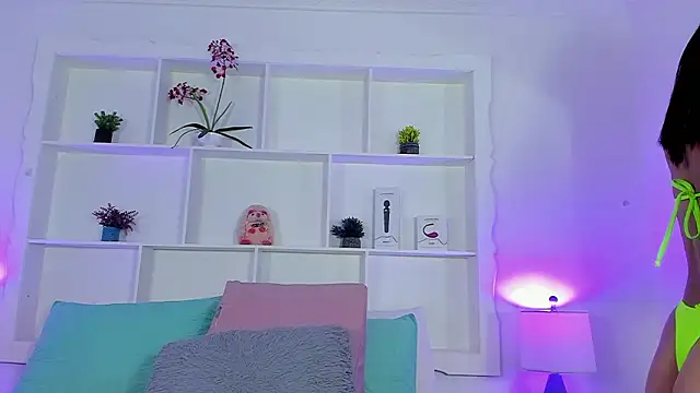 Snapshot of Jenifer_Diaz chatting on February 10, 2026, 12:59 pm Jenifer Diaz online show from February 10, 2026, 12:59 pm