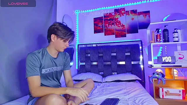 Snapshot of Alex_and_Fabian chatting on June 15, 2026, 8:30 pm Alex and Fabian online show from June 15, 2026, 8:30 pm