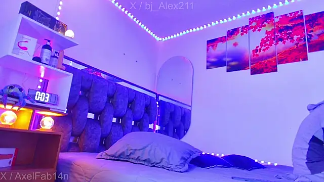 Alex and Fabian online show from November 19, 2025, 8:31 pm