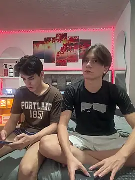 Alex and Fabian online show from May 2, 2026, 1:33 am