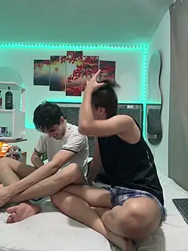 Alex and Fabian online show from April 24, 2026, 3:08 am