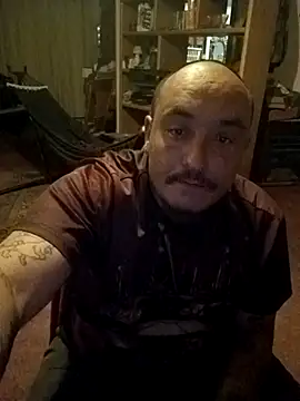 wilsons12 online show from May 3, 2026, 4:39 am