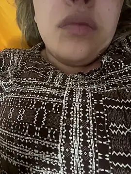 Snapshot of sweetshygirl chatting on January 21, 2025, 2:11 am sweetshygirl online show from January 21, 2025, 2:11 am