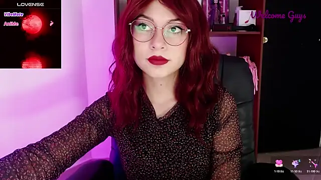 Snapshot of Celeste_Ford_18 chatting on November 26, 2025, 12:43 am Celeste Ford 18 online show from November 26, 2025, 12:43 am