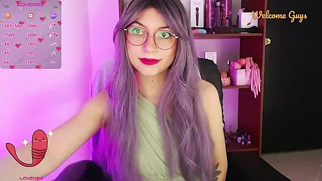 Snapshot of Celeste_Ford_18 chatting on November 18, 2025, 10:45 pm Celeste Ford 18 online show from November 18, 2025, 10:45 pm