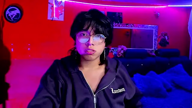 AnggelONfiree online show from January 17, 2025, 8:56 am