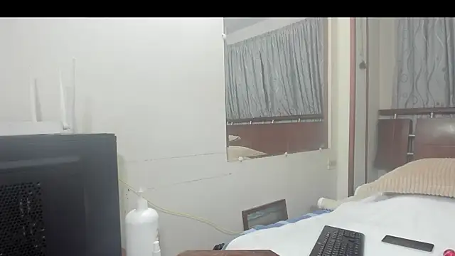 Bellaisa online show from November 4, 2025, 2:59 am