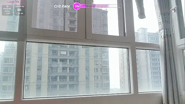 luoxuwen online show from October 27, 2025, 3:18 am