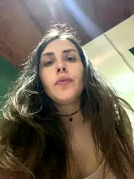 Snapshot of isadelasestrellas chatting on October 8, 2025, 3:24 pm isadelasestrellas online show from October 8, 2025, 3:24 pm