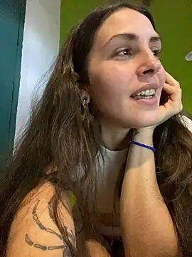 isadelasestrellas online show from June 23, 2026, 1:42 pm