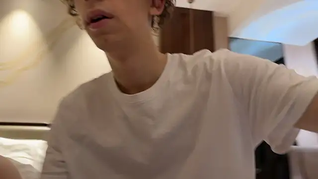 Snapshot of oypo chatting on January 17, 2025, 8:33 pm oypo online show from January 17, 2025, 8:33 pm