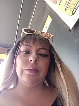 madelaine- online show from April 26, 2026, 7:11 pm