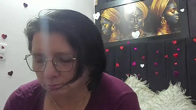 Evaaross 2345 online show from April 20, 2026, 1:45 pm