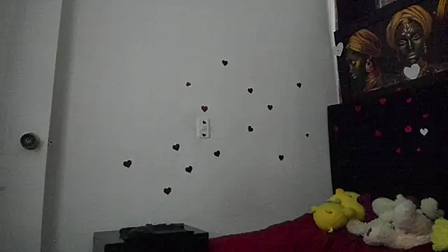 Snapshot of Evaaross_2345 chatting on June 8, 2026, 12:38 pm Evaaross 2345 online show from June 8, 2026, 12:38 pm