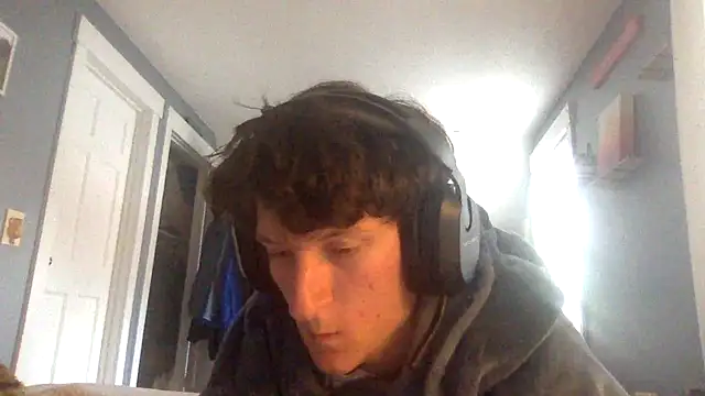 Snapshot of KittingGrappler chatting on January 15, 2026, 8:01 pm KittingGrappler online show from January 15, 2026, 8:01 pm