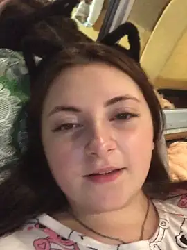 Snapshot of fairy365 chatting on January 7, 2025, 8:24 am fairy365 online show from January 7, 2025, 8:24 am