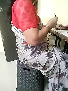 Snapshot of PayalSharmahot143 chatting on December 2, 2025, 1:35 pm PayalSharmahot143 online show from December 2, 2025, 1:35 pm