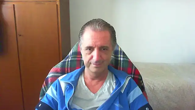 lliuk70mi online show from May 13, 2026, 12:12 pm