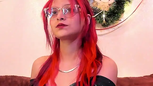 RedMeloddy online show from December 15, 2025, 12:16 am