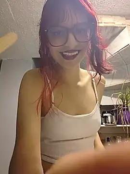 RedMeloddy online show from August 3, 2026, 12:08 am