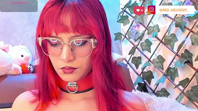 Snapshot of RedMeloddy chatting on February 5, 2026, 9:10 pm RedMeloddy online show from February 5, 2026, 9:10 pm