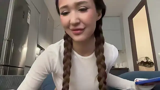 Snapshot of paola_inga chatting on December 24, 2024, 9:06 am paola inga online show from December 24, 2024, 9:06 am