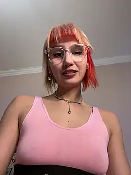 Snapshot of bigbabykiki chatting on March 13, 2025, 5:22 am bigbabykiki online show from March 13, 2025, 5:22 am