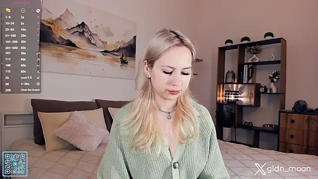 Snapshot of EternalLiberty chatting on October 25, 2025, 8:31 pm EternalLiberty online show from October 25, 2025, 8:31 pm