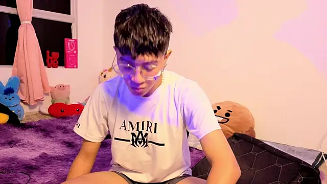 Snapshot of Justyn_Ross chatting on April 10, 2026, 1:23 am Justyn Ross online show from April 10, 2026, 1:23 am