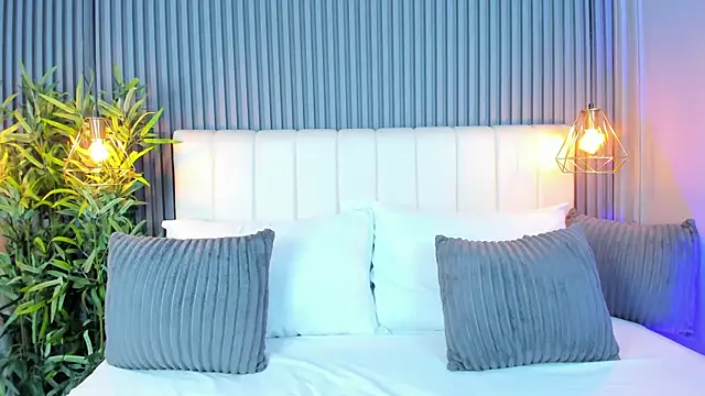 Snapshot of LinaGlam chatting on October 21, 2025, 10:31 pm LinaGlam online show from October 21, 2025, 10:31 pm