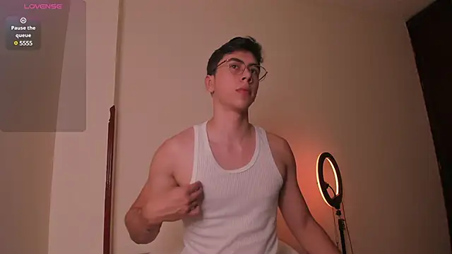 Snapshot of Alexx_oconnor chatting on February 8, 2025, 1:54 pm Alexx oconnor online show from February 8, 2025, 1:54 pm