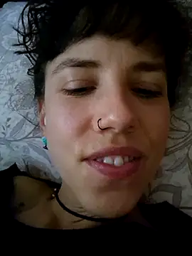 Snapshot of Lyrass chatting on November 17, 2025, 3:16 pm Lyrass online show from November 17, 2025, 3:16 pm