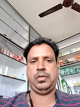 Snapshot of Raj1043 chatting on November 8, 2025, 6:28 am Raj1043 online show from November 8, 2025, 6:28 am